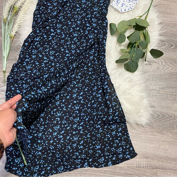 MANGO Dress. Contrasted, front ties MANGO dress - Picture 9 of 14